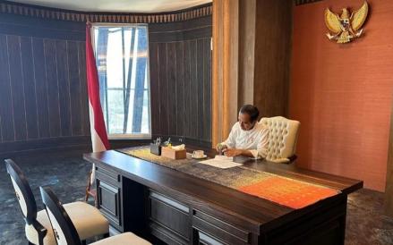 Istana Ungkap Alasan Jokowi Berkantor di IKN 40 Hari