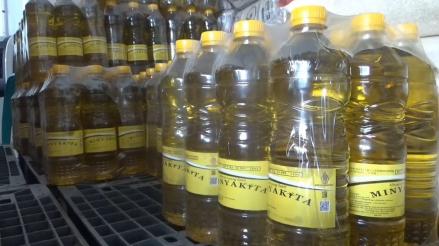 Pedagang Ngeluh Stok MinyaKita Langka: Harga Migor Lainnya Jadi Ikutan Naik. (Foto M Farhan/MPI)