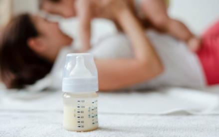 Susu Formula Dilarang Dijual Diskon, Emak-Emak Keberatan. (Foto: MNC Media)