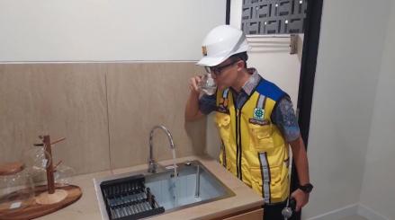 Air Keran di Rusun ASN Bisa Langsung Diminum, Sumbernya dari SPAM Sipaku. (Foto: Iqbal/ MNC Media)