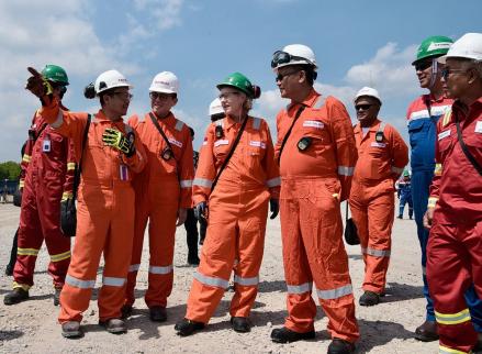 Menteri ESDM Targetkan Tambahan 42 Juta Barel Minyak dari Tujuh Sumur di Banyu Urip