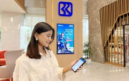 Buka Tabungan BRI Lewat Mesin Digital CS Gratis Secangkir Kopi Kekinian