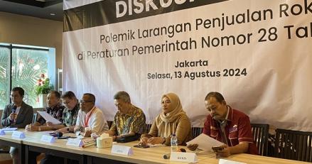 Rugi Rp21 Triliun, Pengusaha Kompak Protes Larangan Jual Rokok Eceran (foto fadli)