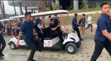 Jokowi Ajak Surya Paloh Keliling IKN usai Upacara Pengibaran Bendera. (Foto: Raka/MNC Media)