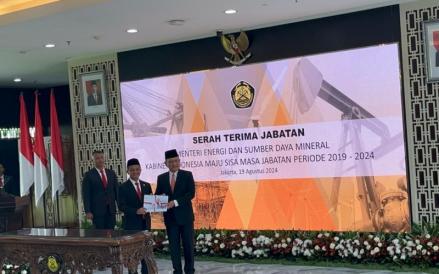 Menteri ESDM Bahlil Lahadalia saat sertijab (Atikah Umiyani/MPI)