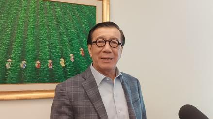 Yasonna Sebut Ada 33 Motif Kain Tenun Nusantara dalam Desain Paspor Baru RI. (Foto: MNC Media)