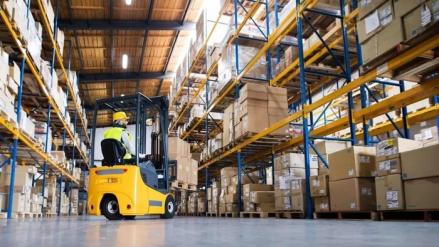 Bos Emiten Rental Forklift (SMIL) Jawab Rumor Akuisisi (foto inews media group)