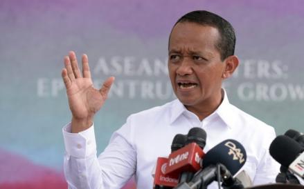 Beda Data, Bahlil Tegur Dirjen Ketenagalistrikan hingga Dirut PLN saat Raker DPR. (Foto: Inews Media Group)