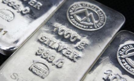Cek Kisaran Harga Perak 925 per Gram. (Foto: MNC Media)