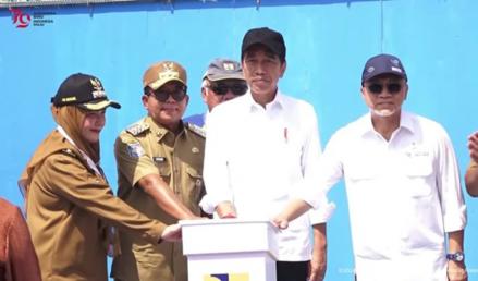 Resmikan SPAM Rp1,38 Triliun di Lampung, Jokowi: Airnya Lebih Bersih dari Kemasan (foto youtube setpres)