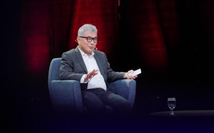 Dirut BRI Dianugerahi Best CEO dalam Ajang TOP BUMN Awards 2024