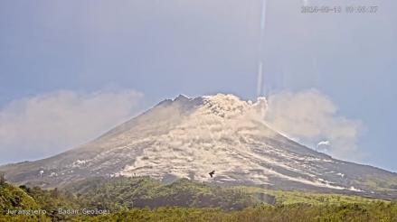 Gunung Merapi Kembali Meletus, Semburkan Awan Panas Sejauh 1,1 Km (foto dok ist)