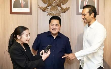 Menteri BUMN Erick Thohir menggelar rapat bersama sejumlah insan perfilman nasional yang tergabung dalam Komite FFI 2024. (Foto: IG @erickthohir)