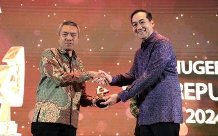 Aktif Berdayakan UMKM, BRI Terima Penghargaan pada Anugerah ESG 2024