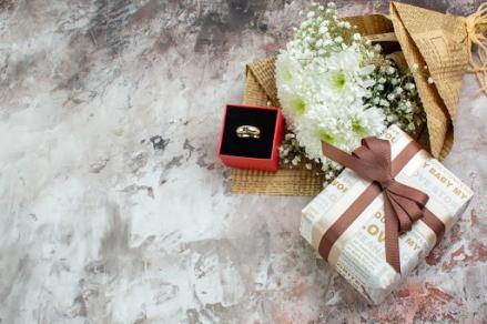 10 Ide Kado Pernikahan Murah tapi Mewah untuk Hari Istimewa Sahabat. (Foto: MNC Media) 