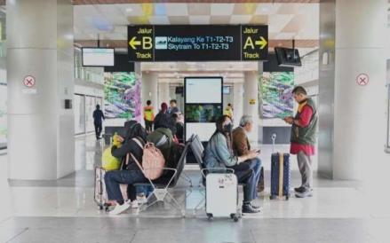 Pemerintah telah membangun kereta bandara sebagai moda transportasi bagi calon penumpang menuju Bandara Soekarno-Hatta. (Foto: Dok. Kemenhub)