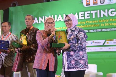 Semen Indonesia (SMGR) Gencarkan Inisiatif Dekarbonisasi Lewat Produksi Semen Hijau (foro: MNC media)