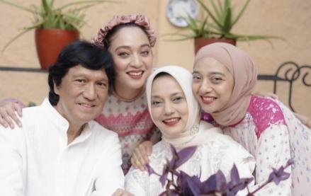 Jenazah Marissa Haque akan Dimakamkan di TPU Tanah Kusir (FOTO:Dok Instagram ChickiFawzi)