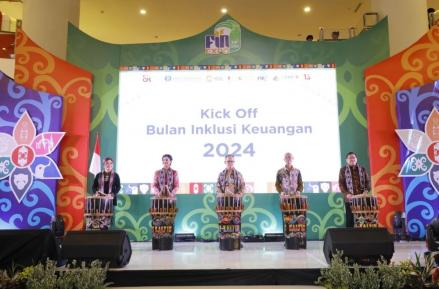 OJK Buka Bulan Inklusi Keuangan di Balikpapan, Dorong Ekonomi Luar Pulau Jawa. Foto: MNC Media.