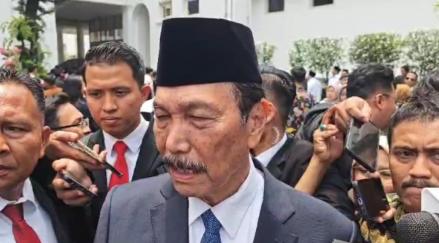 Luhut Soroti Izin Usaha UMKM di Bali Banyak Diberikan ke WNA, 39 Persen Tak Penuhi Syarat. (Foto: Inews Media Group)