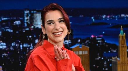 Diduga Pakai Foto Tanpa Izin, Dua Lipa Gugat Samsung Electronics, Minta Ganti Rugi Jutaan Dolar. (Foto: Istimewa)