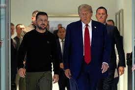 Zelensky Sebut Perang akan Berakhir Lebih Cepat dengan Trump Sebagai Presiden AS. (Foto: AP News)