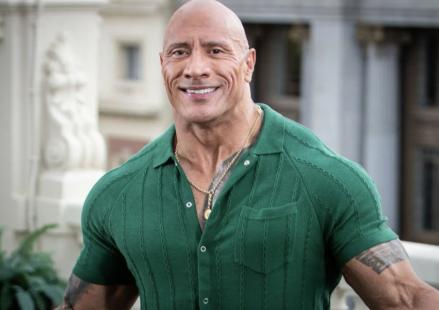 The Rock Raup Gaji Besar Sepanjang Sejarah untuk Film Natal (FOTO:Celebritynetworth)