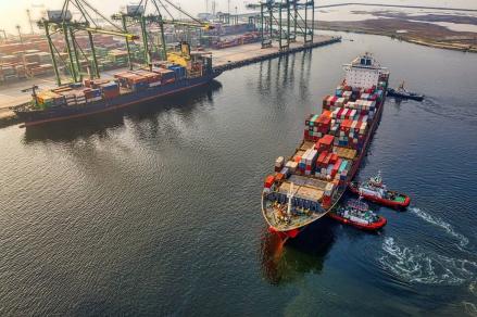 Pengertian Ekonomi Maritim, Pilar Utama Perekonomian Negara Kepulauan. (Foto: Pengertian Ekonomi Maritim)