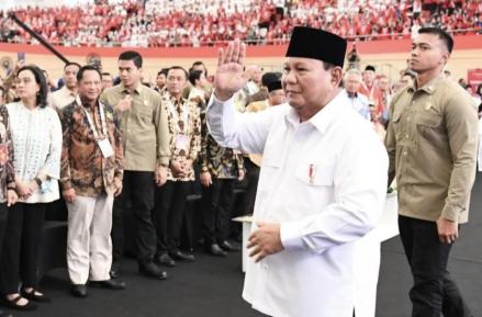 Program Makan Bergizi Gratis Diejek dan Ditertawakan, Prabowo: Saya Dibilang Gila (FOTO:Dok Ist)