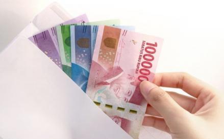 Upah Minimum 2025 dan PPN 12 Persen Berlaku Hari Ini (foto mnc media)