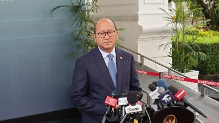 Rosan Sebut Progres Komitmen Investasi Apple Rp16 Triliun Berjalan Baik. (Foto MNC Media)