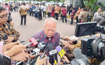 Kepala Otoritas IKN Basuki Hadimuljono menyebut ASN mulai pindah serentak ke IKN Kalimantan Timur pada April 2025.