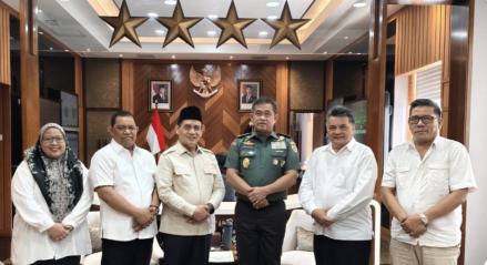 Wamenag Berencana Tambah Petugas Haji dari TNI  (FOTO:Dok Kemenag)
