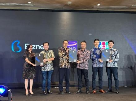 Biznet berkolaborasi dengan AEON Credit Service Indonesia (AEON) meluncurkan AEON Biznet Card yang didukung oleh JCB. (foto: dok istimewa)