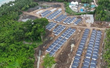 Pemerintah melalui Balai Pelaksana Penyediaan Perumahan (BP2P), membangun sebanyak 287 unit hunian tetap untuk korban erupsi Gunung Ruang.