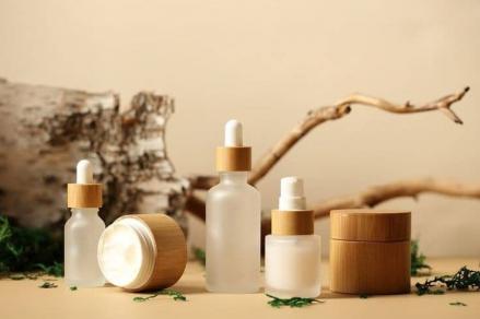 Cara Hemat Pilih Skincare Ketika PPN Naik, Tips Cerdas Jaga Kecantikan dan Keuangan. (Foto: Cara Hemat Pilih Skincare Ketika PPN Naik)