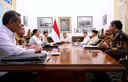 Prabowo Ingin Penjual Bakso hingga Pedagang Sayur Bisa Punya Rumah. (Foto: Biro Pers Setpres)