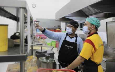 5.000 Dapur MBG Diduga Fiktif, Wakil Kepala BGN Buka Suara (iNews Media Group)