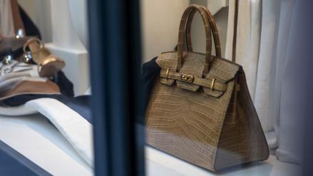 5 Tas Branded yang Layak Dikoleksi untuk Investasi Fashion. (Foto: Tas Branded yang Layak Dikoleksi)