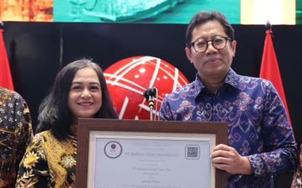 Saham PT Raharja Ratu Energi Tbk (RATU) menyentuh batas auto reject atas (ARA) di hari kedua perdagangan sejak debut kemarin. (Foto: Dok. BEI)