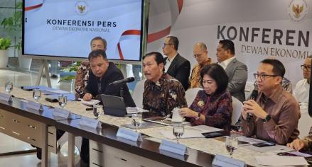 Luhut Minta Para Menteri Jangan Sembarang Ubah Aturan KEK: Bikin Investor Enggak Percaya (FOTO:Dok Ist)