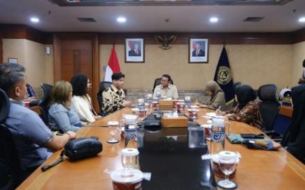 Kemenekraf mendukung mempromosikan produk fesyen Indonesia di ajang New York Fashion Week. Event ini rencana digelar pada awal Februari 2025.