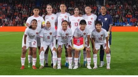 PSSI telah membuka penjualan tiket pertandingan Timnas Putri Indonesia di Kualifikasi Piala Asia Wanita 2026. Harga tiket termurahnya Rp15.000. (foto: PSSI)