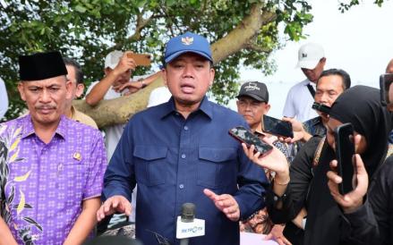 Menteri ATR/BPN Nusron Wahid memastikan status lahan di Tangerang Selatan yang diakui ormas.