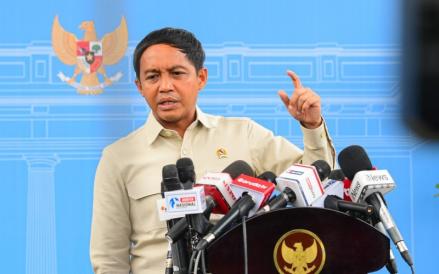 Rincian Harta Kekayaan Raja Juli Antoni, Menhut yang Viral karena Main Domino. (Foto: MNC Media)