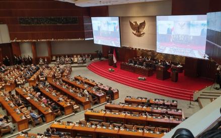 Rapat Paripurna DPR Sahkan Taufikurrahman Sebagai Anggota Baru Badan Supervisi LPS. Foto: iNews Media Group.