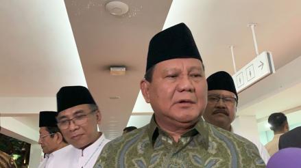 Presiden Prabowo Subianto merasa bahagia karena harga bahan pokok selama bulan Ramadan dan Hari Raya Idul Fitri 1446 H sangat terkendali.
