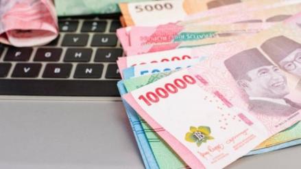 Faktor Terpenting bagi Pekerja, Segini Besaran Gaji UMR Jakarta 2025. (Foto: Gaji UMR Jakarta 2025)
