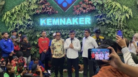Menaker ke Driver Ojol: THR adalah Budaya Kita (foto ari sandita)