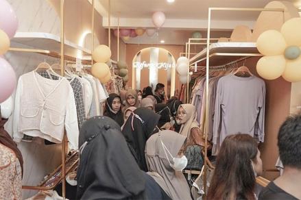 10 Nama Toko Islami Pembawa Rezeki, Mengandung Doa dan Keberkahan. (Foto: MNC Media)